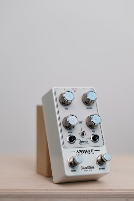 Antique V3 - White/White