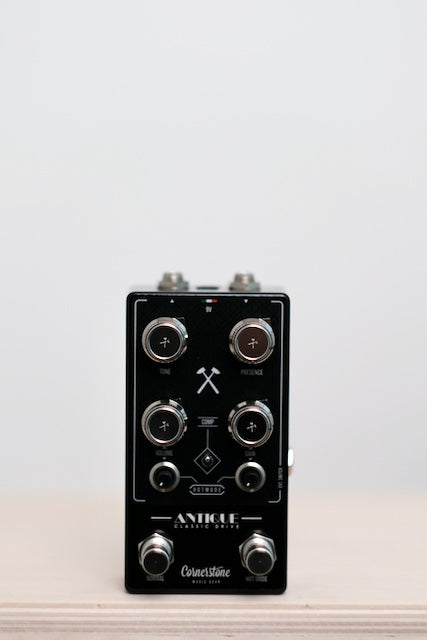 Antique V3 - Black/Black