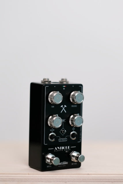 Antique V3 - Black/Black