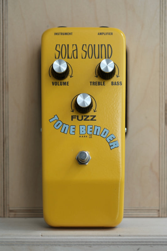 Sola Sound Tone Bender "The Yellow Zeppelin"