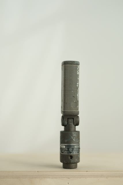 Shure Unitron Uni-Directional Mic Model 330